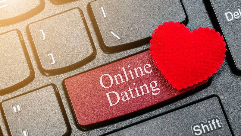 19. Safe Online Dating Tips - 3…